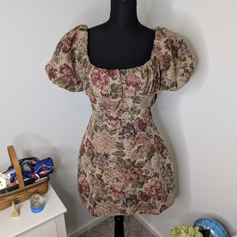 ๐ Floral printed jacquard mini dress - Picture 6 of 10